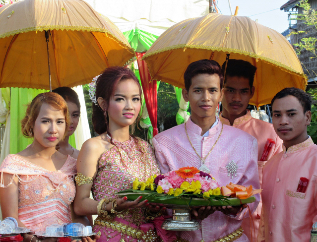 ស័្មគ្រចិត្ត ក្នុងសហគមន៍ 28