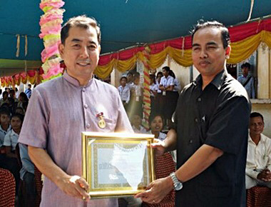 ស័្មគ្រចិត្ត ក្នុងសហគមន៍ 30