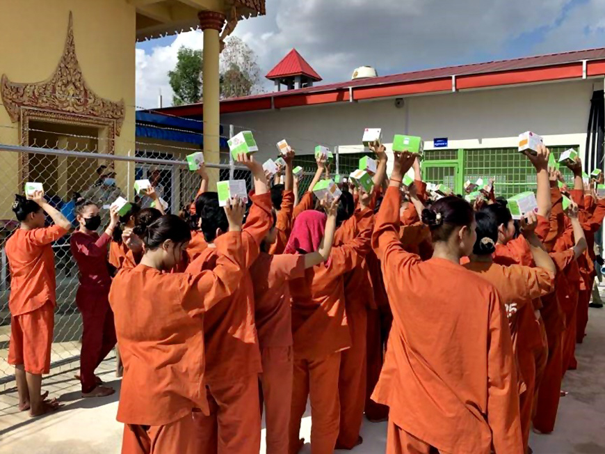 ឧបត្ថម្ភសំឡីអនាម័យនៅពន្ធនាគារ សម្រាប់ស្រ្តី 13
